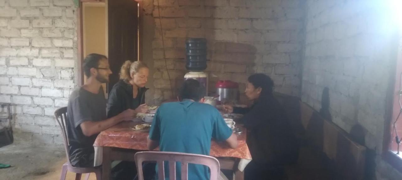 Karleta Homestay Ruteng Kültér fotó