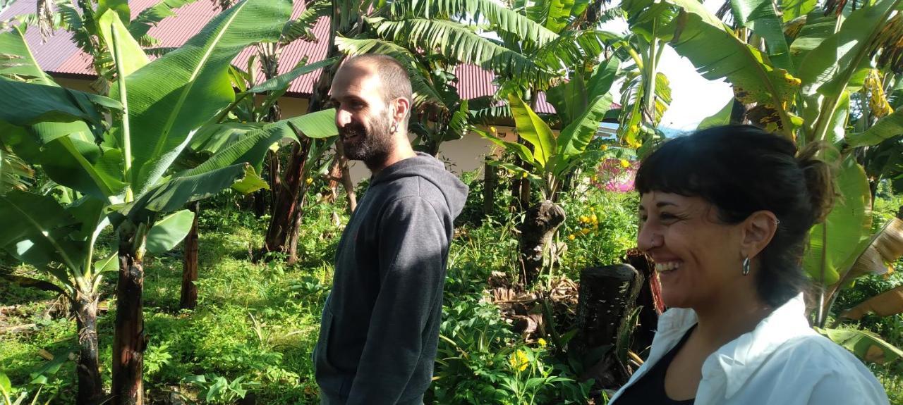 Karleta Homestay Ruteng Kültér fotó