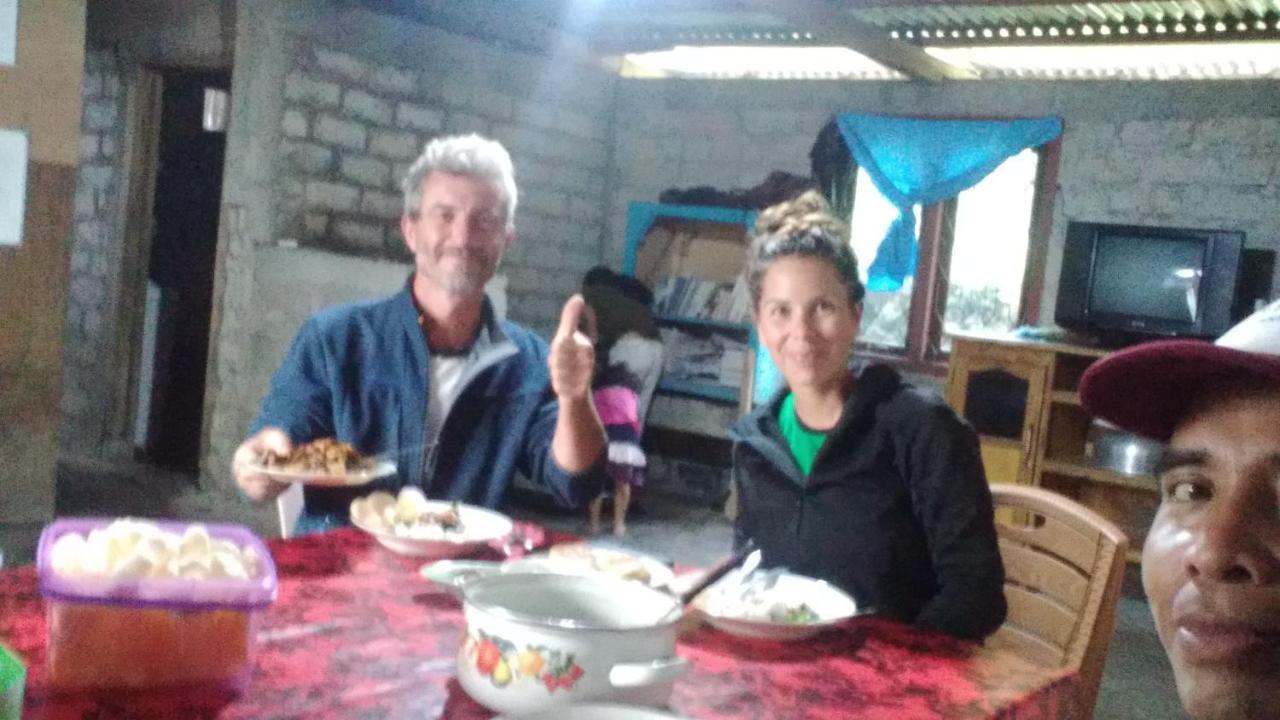 Karleta Homestay Ruteng Kültér fotó