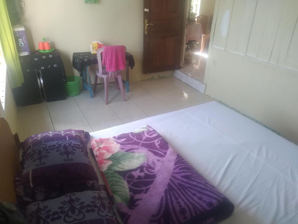 Karleta Homestay Ruteng Kültér fotó