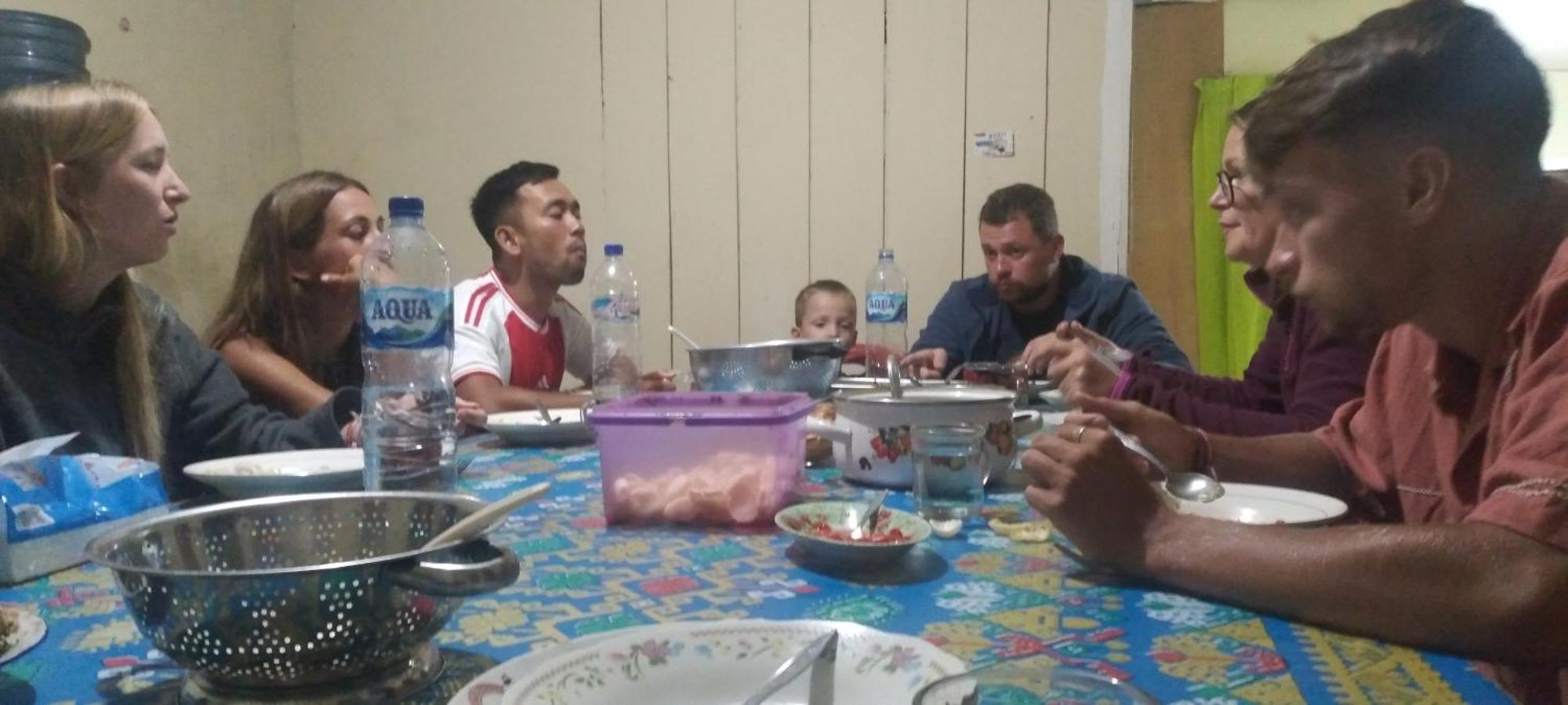 Karleta Homestay Ruteng Kültér fotó