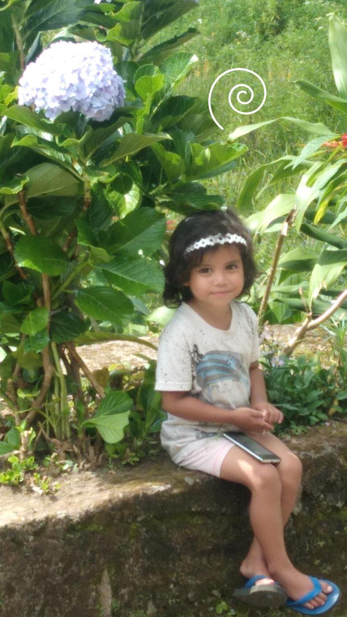 Karleta Homestay Ruteng Kültér fotó