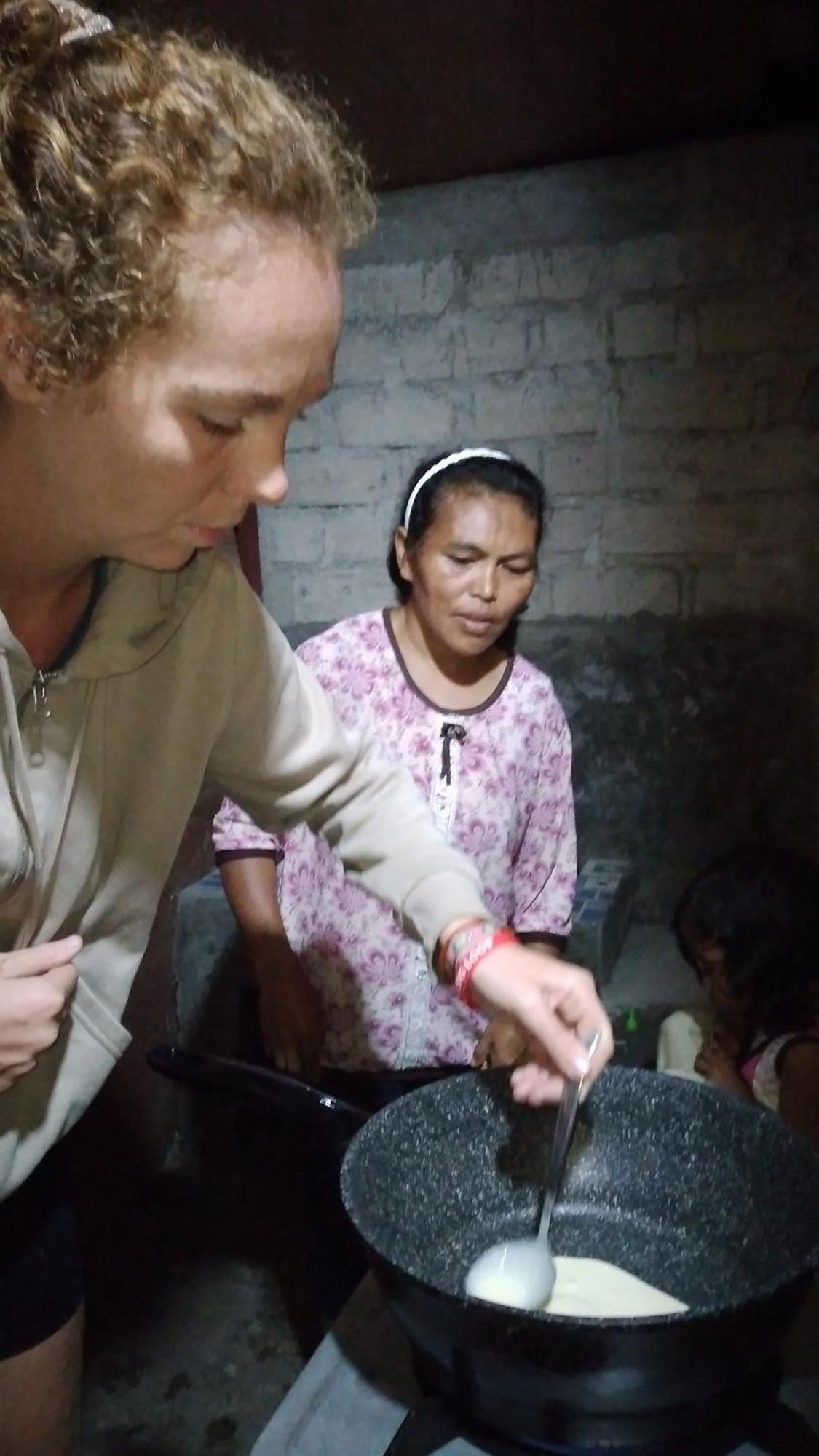 Karleta Homestay Ruteng Kültér fotó